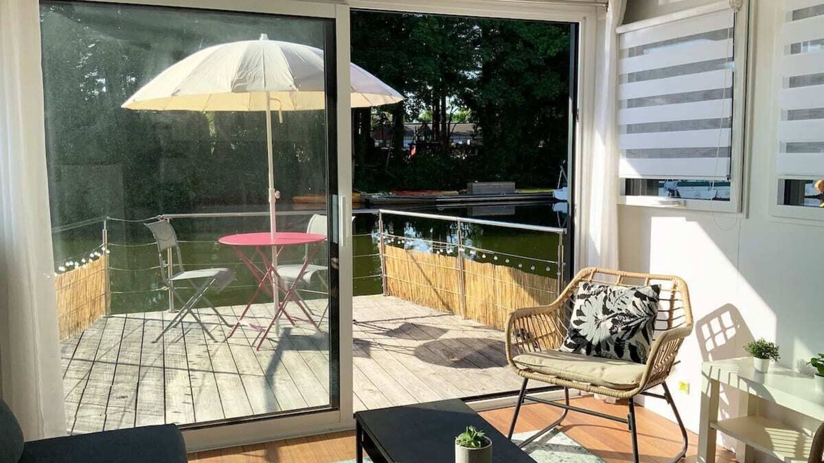 Bellamy-Barbin Boat Rental | Bateau Appartement sur L'erdre au Coeur de Nantes