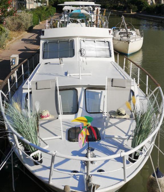 Anatole France Boat Rental | Bateau Fellowship