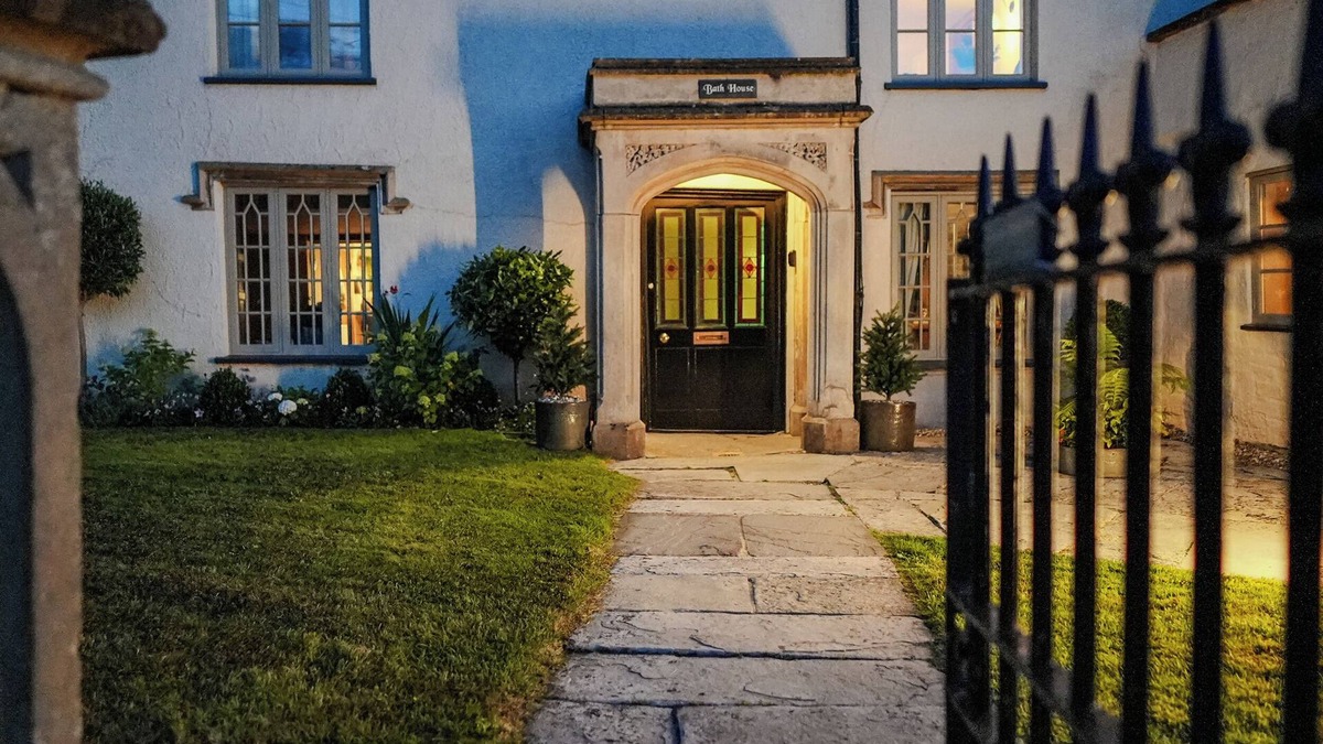 Aller Cottage | BATH HOUSE, pet friendly, character holiday cottage in Langport