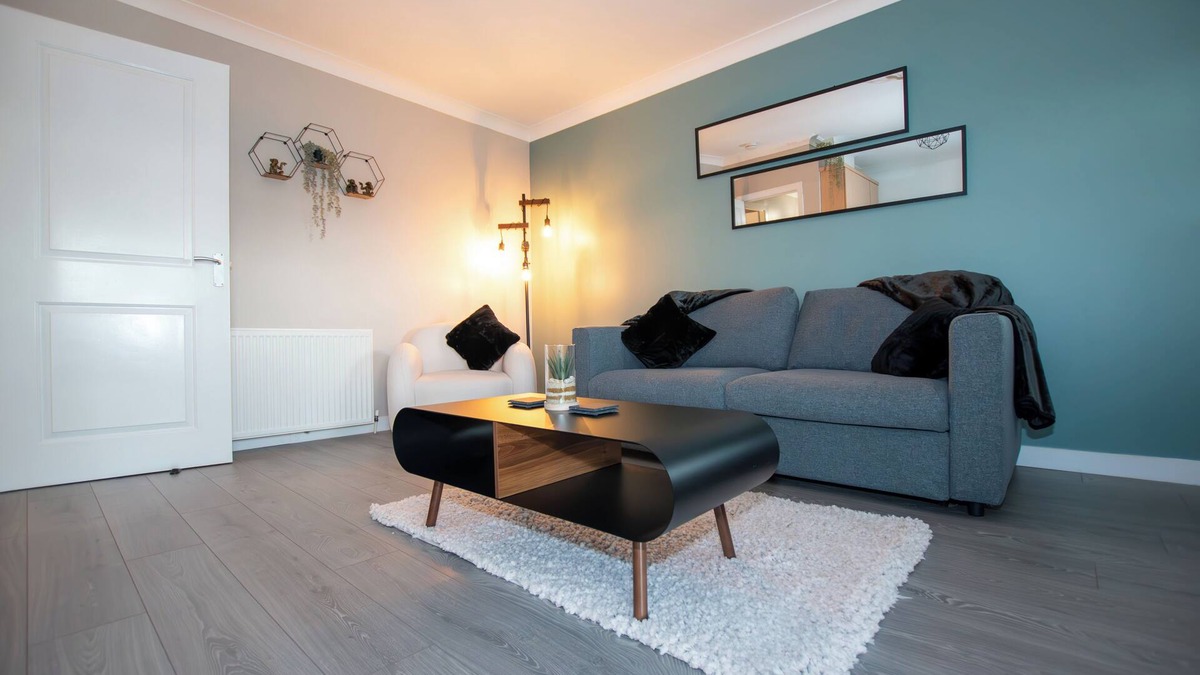 Bathgate Apartment | Bathgate Penthouse near Edinburgh
