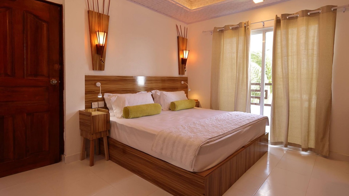 Thulusdhoo Island House | BATUTA MALDIVES FOURSON - STUNNING HOUSE