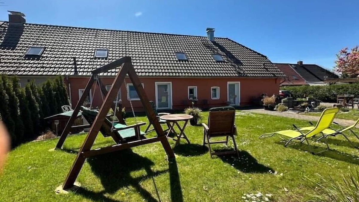 Barkhagen Apartment | Bauernhaus am Plauer See mit Kamin