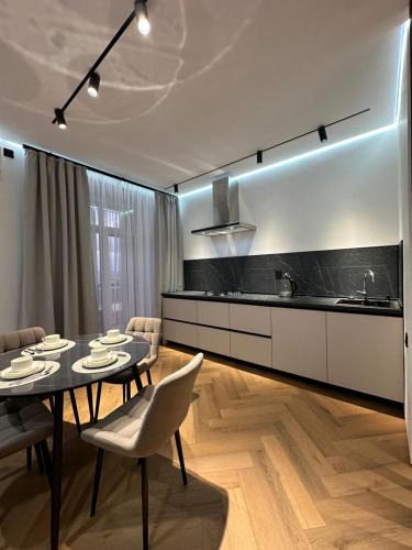 Uralsk Apartment | Bauhaus