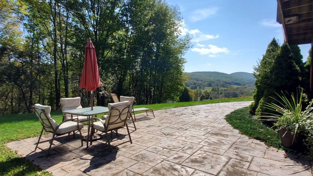 Cooperstown - Otsego Lake Apartment | Bavarian Farm Apt Immaculate 1 bdrm apt w/king bed near Cooperstown Dreams Park