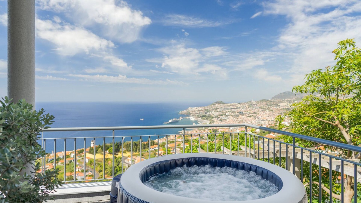 Sao Goncalo Ski Chalet | Bay Bliss by Atlantic Holiday