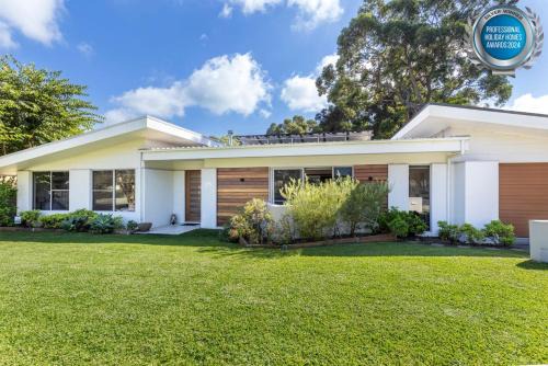 Callala Bay House | Bay Gem - Pet Friendly with Spa