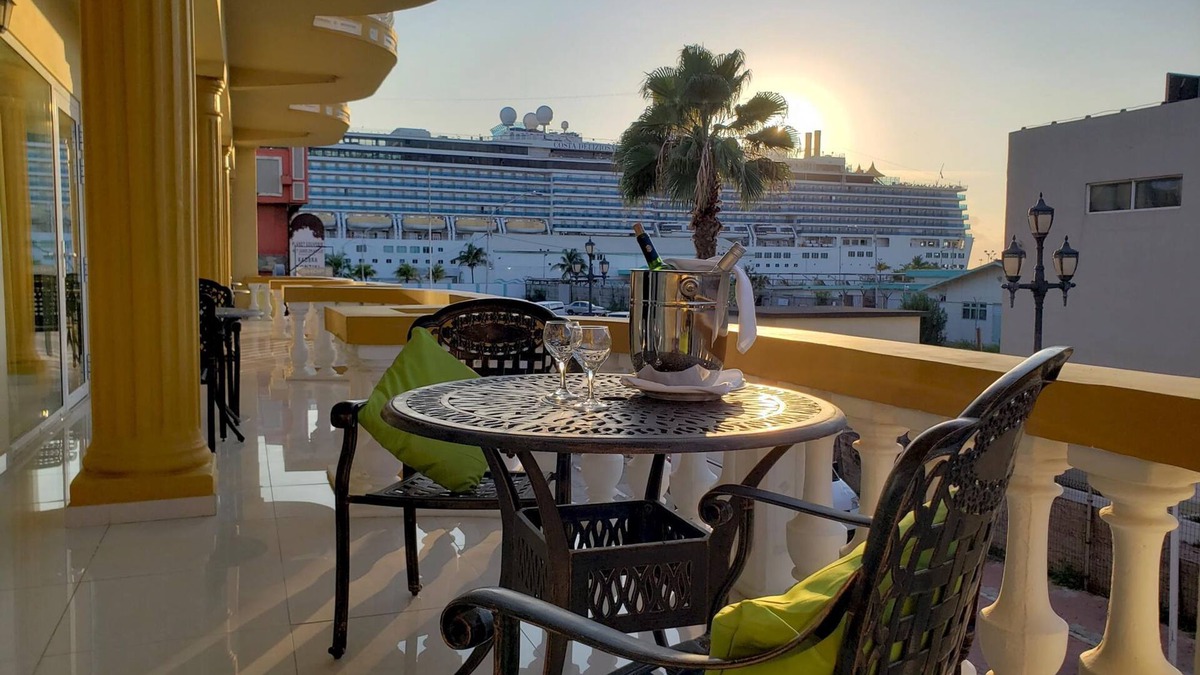 Oranjestad Apartment | Bay Harbor Luxury 1 Bedroom Apartments