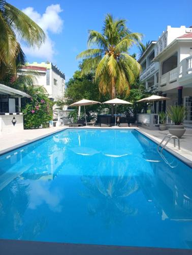 Rodney Bay Hotel | Bay Heights Escape Aparthotel