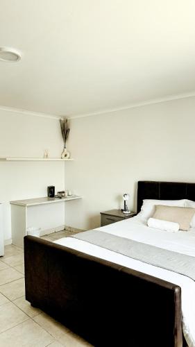 Walvis Bay House | Bay Nomad Self-Catering Guesthouse