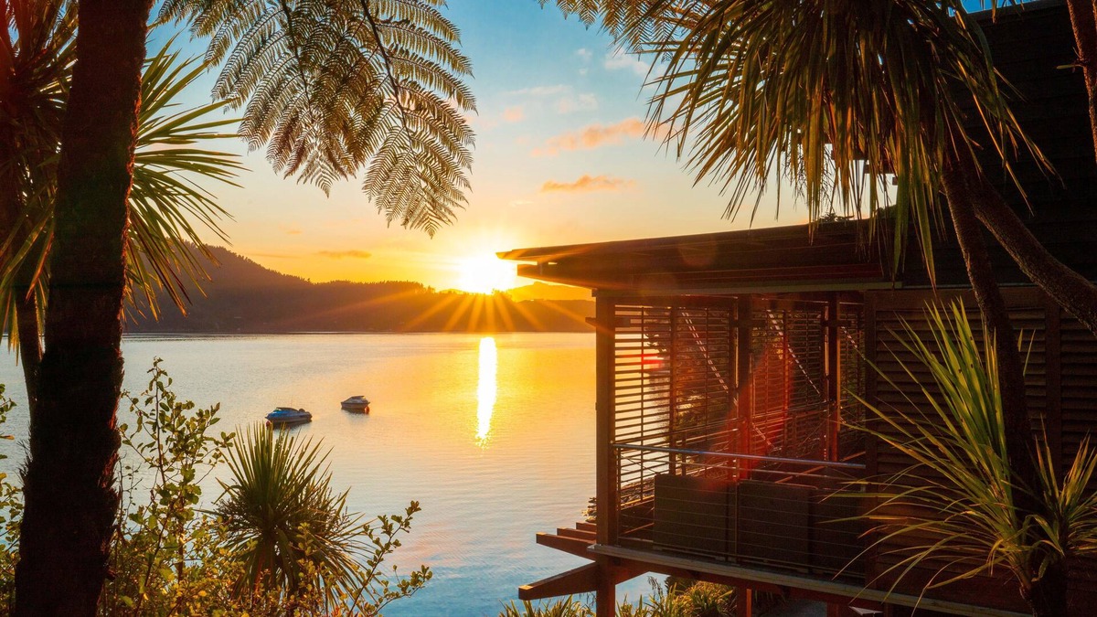 Arthur's Bay Cabin | Bay of Many Coves Resort