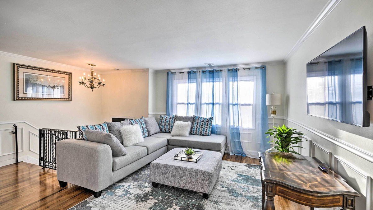 North Bay Shore Apartment | Bay Shore Vacation Rental w/Shared Yard!