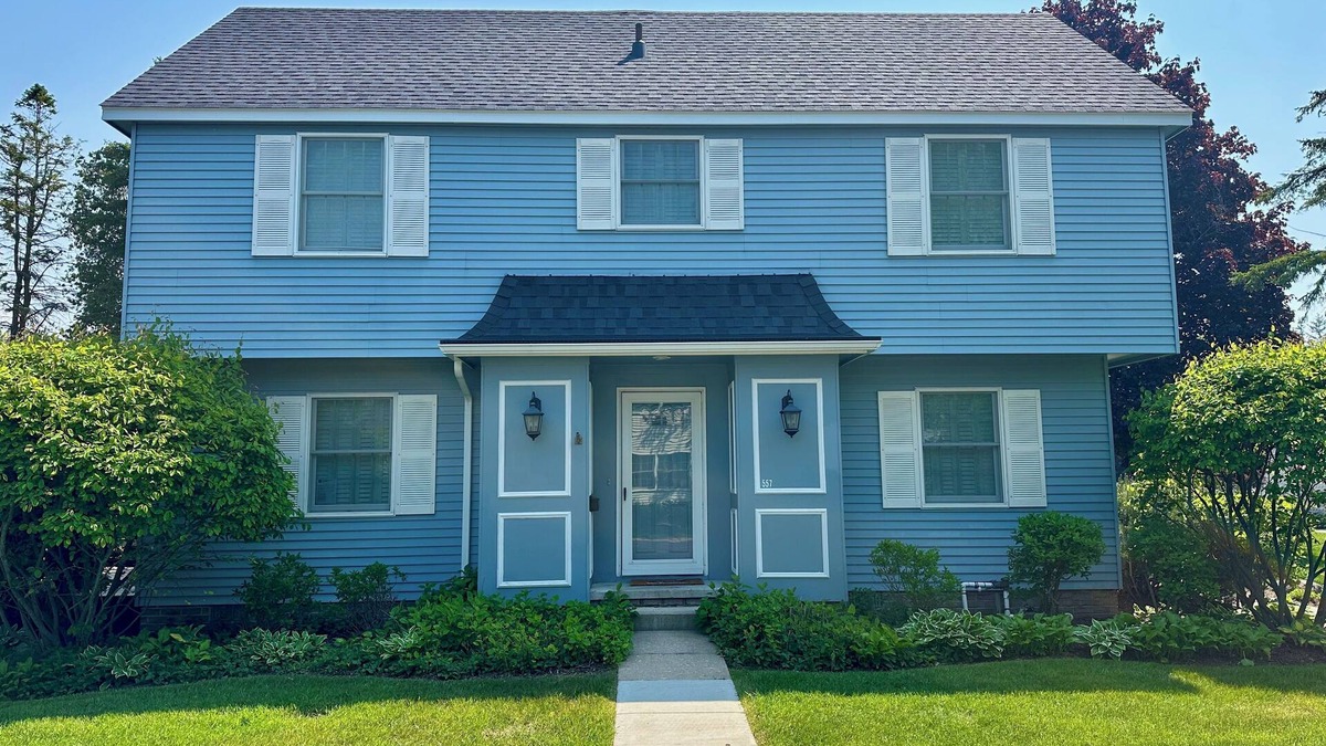 Harbor Springs Condo | Bay Springs #7 - 2 bedroom - Walk to Downtown!