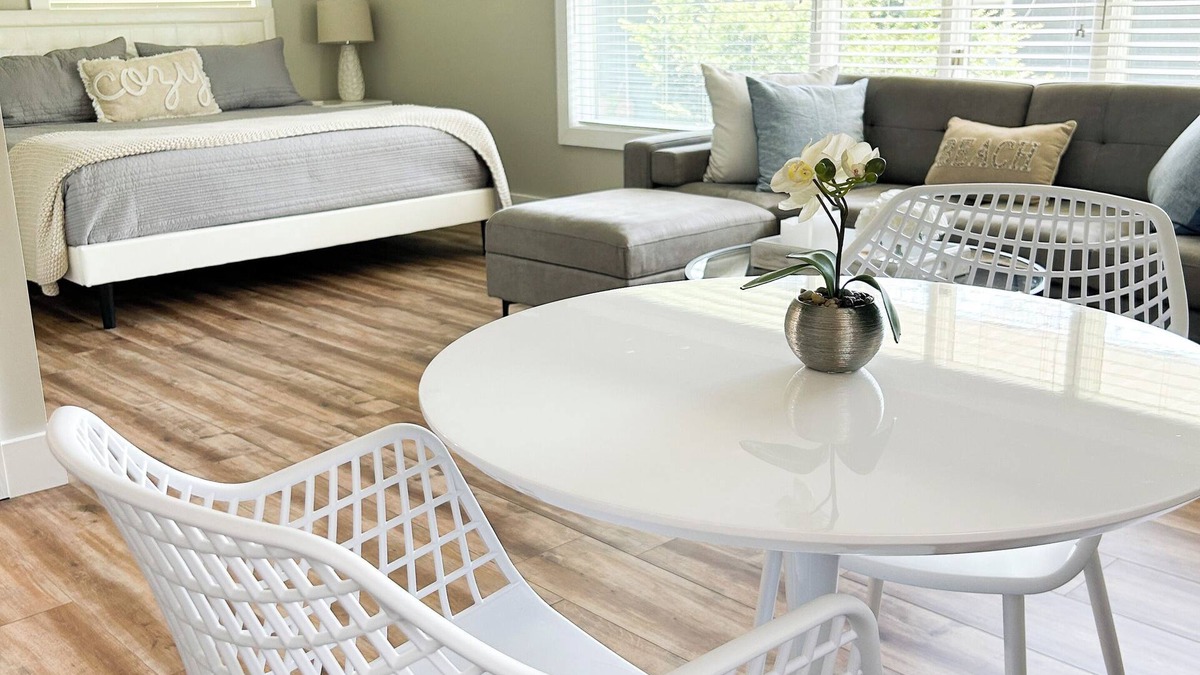 Traverse City Apartment | Bay Town Suite -Hospitality By the Bay