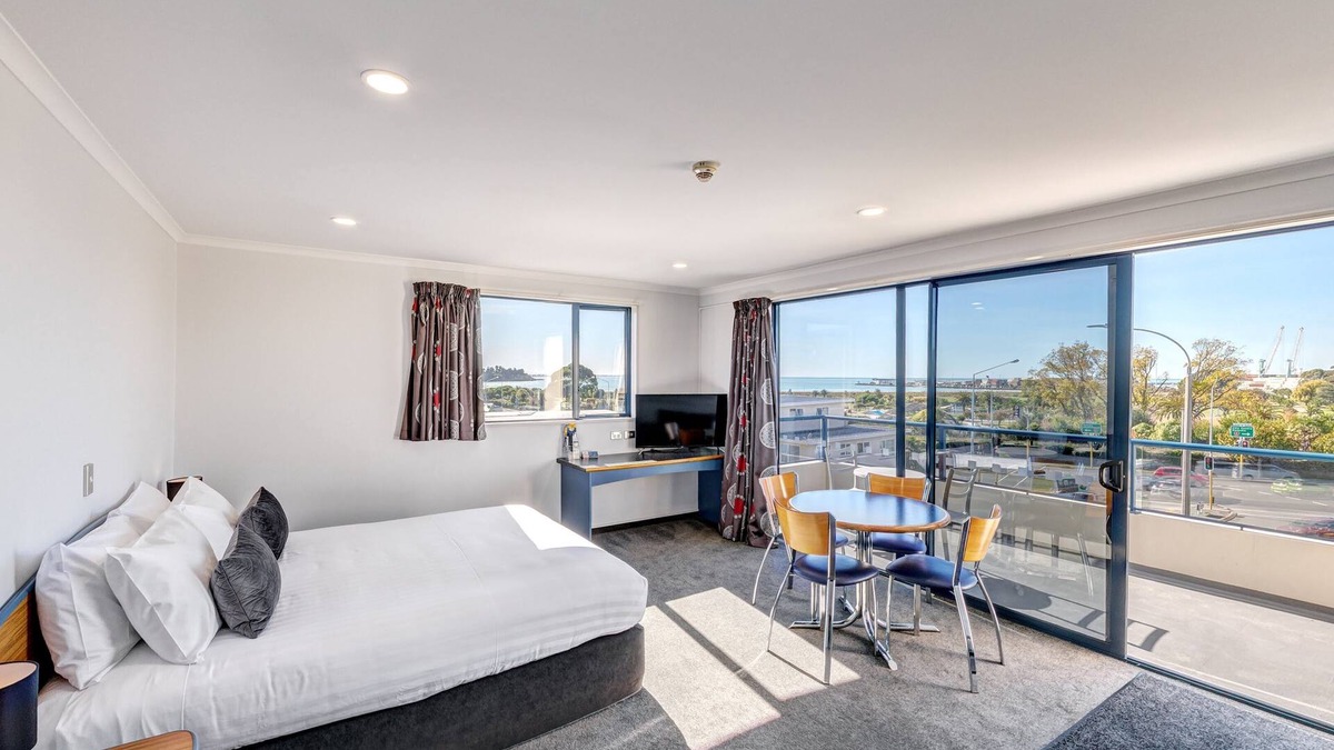 Timaru Hotel | Bay Viaduct Motor Lodge