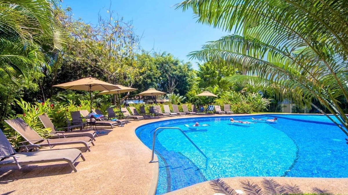 Emiliano Zapata Condo | Bay View condo - steps to Beach, Malecon, Shops and Restaurants