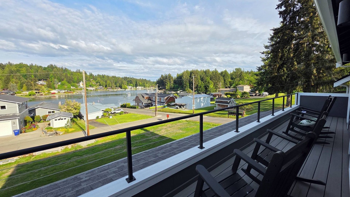 Gig Harbor House | Bay View Landing. Watch Seals, Eagles & Orcas! New Home with Wollochet Bay Views