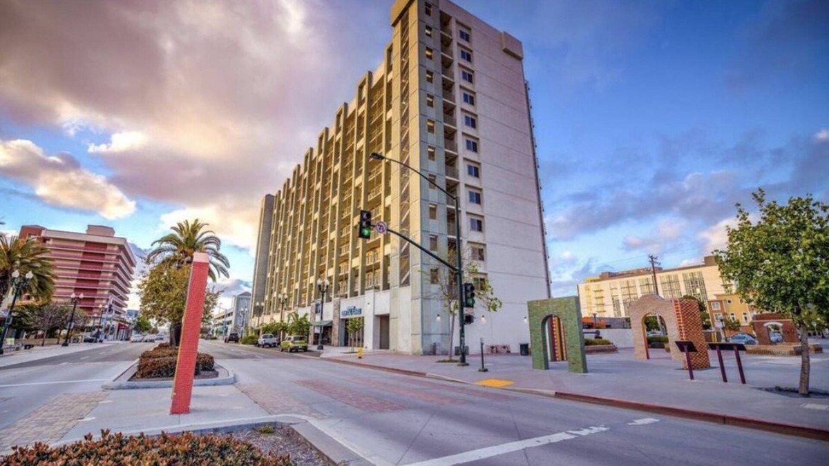 National City Apartment | Bay View Tower