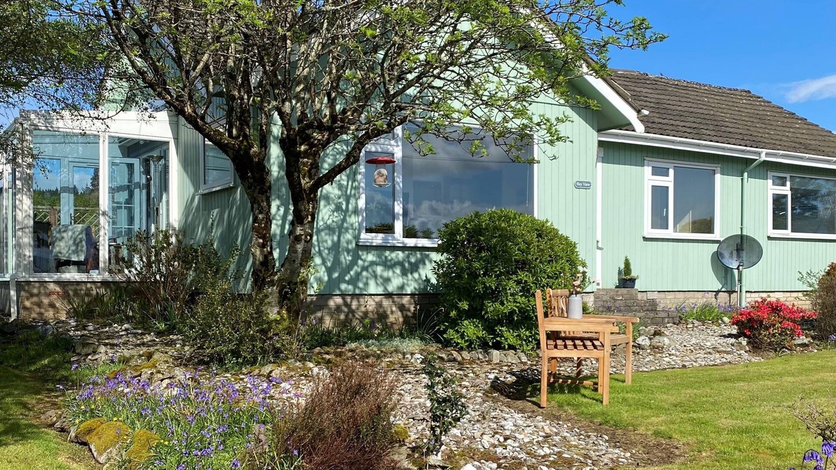 Lochgilphead House | Bay view, waterfront, stunning views
