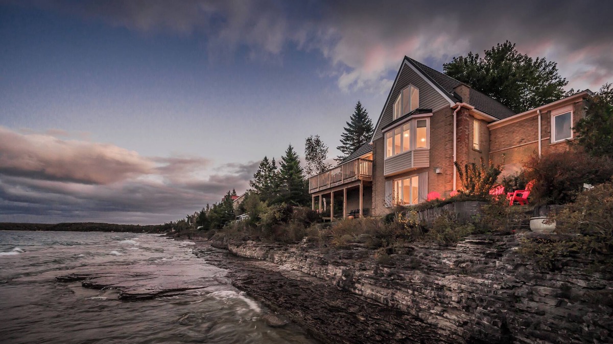 Lion's Head Cottage | Baycrest: Waterfront Escape
