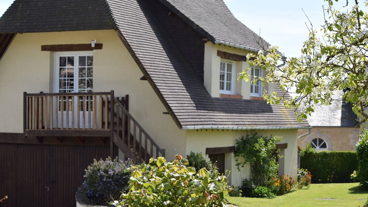Agy Cottage | Bayeux Agy: Country Cottage/Gite - Agy