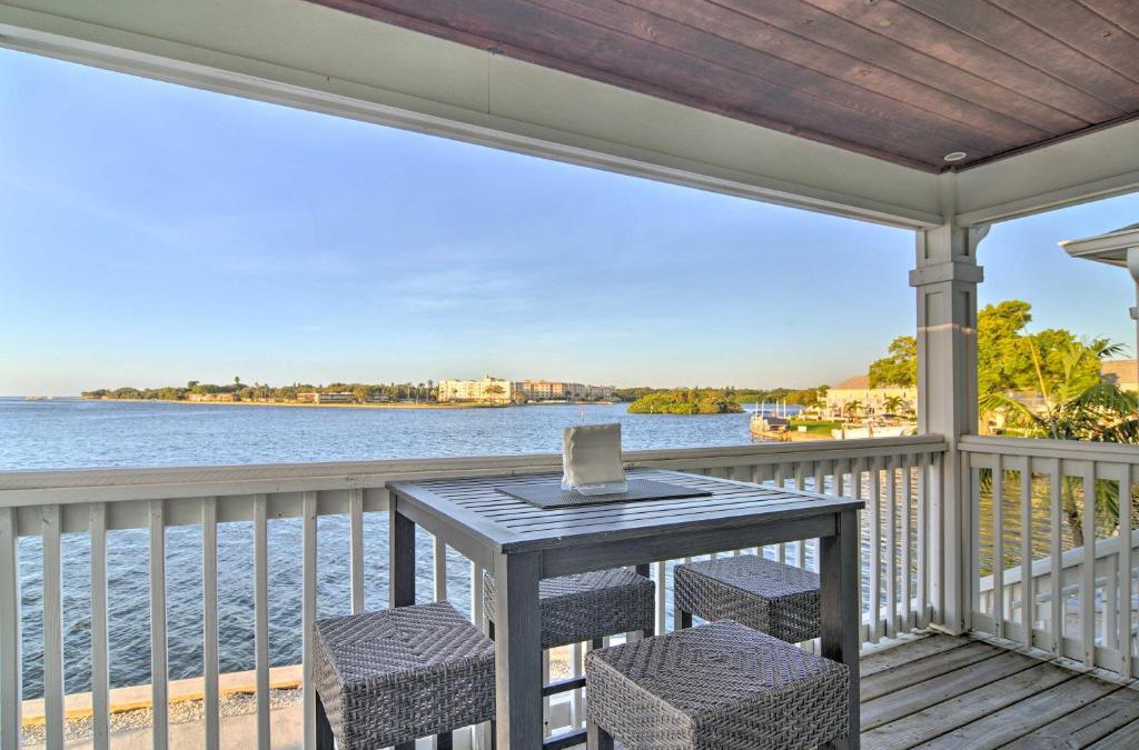 Coquina Key Apartment | Bayfront Condo 3 Mi to Downtown St Petersburg