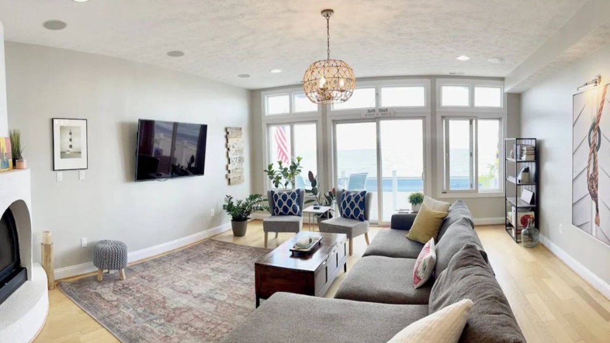 North Beach House | Bayfront Home w/Hot Tub