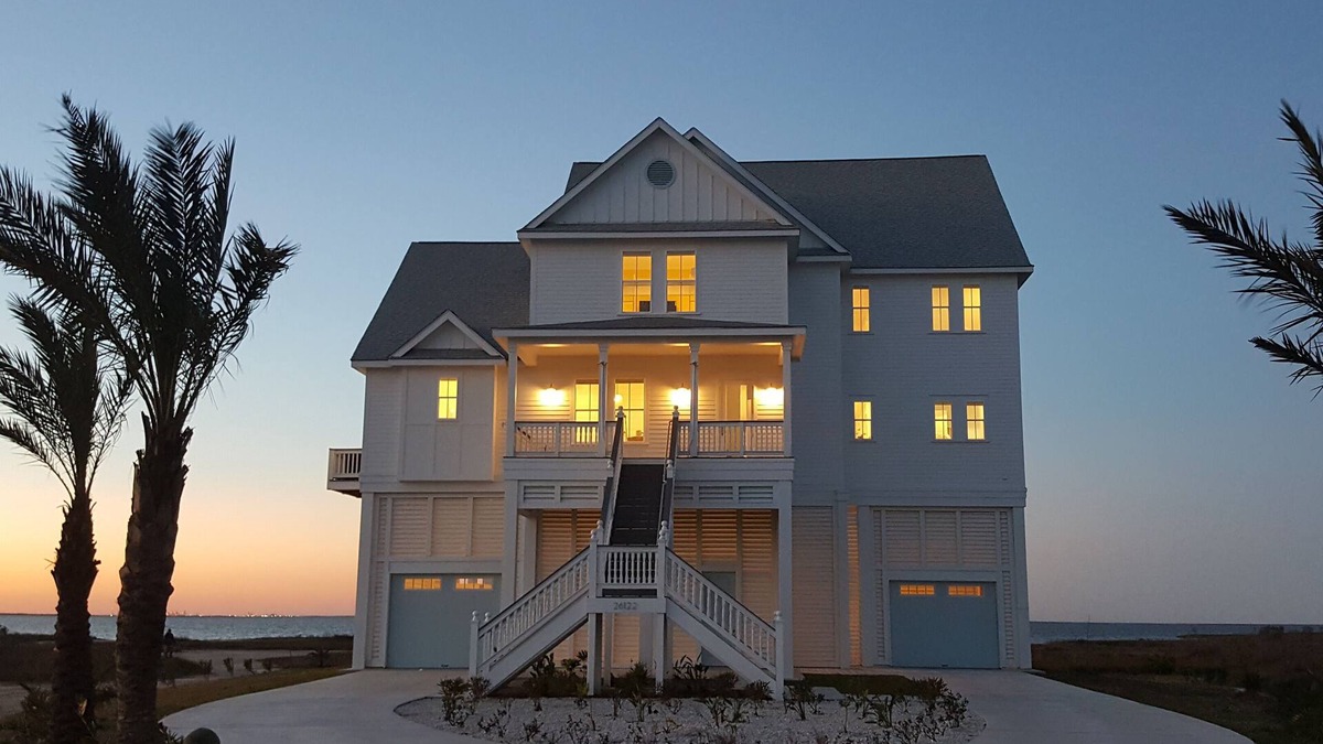 Red Fish Cove House | BAYFRONT! HOT TUB! ELEVATOR! FIRE PIT! POINTE WEST RESORT: A Bit of Heaven