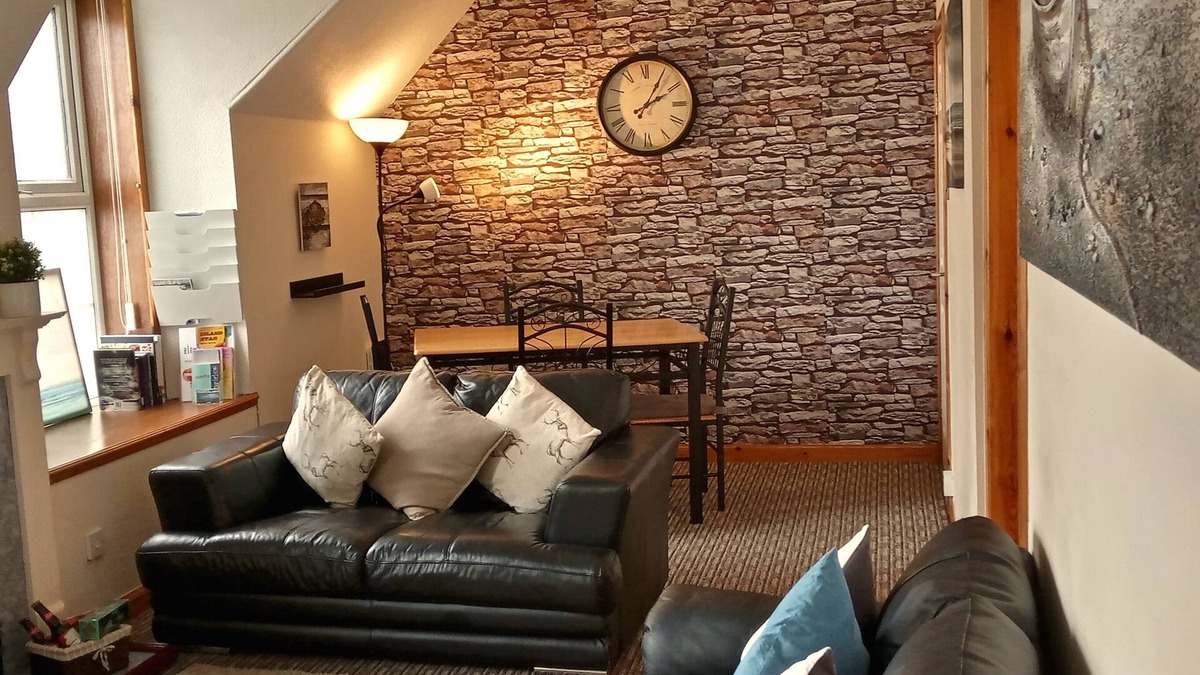 Stornoway Apartment | Bayhead Flat 14C- at the heart of Stornoway
