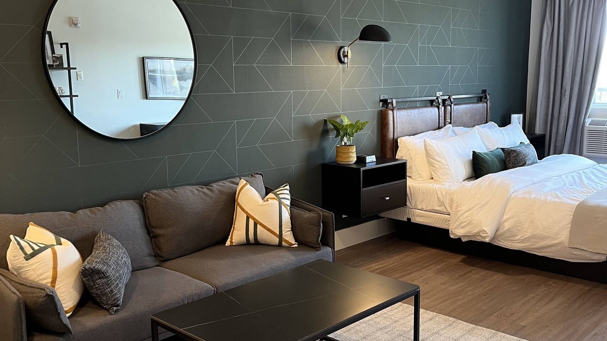 Fort McMurray Hotel | Baymont by Wyndham Fort McMurray