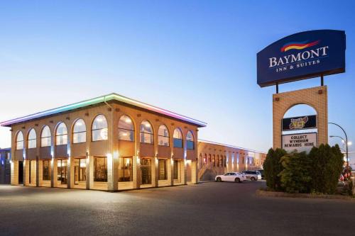 Medicine Hat Hotel | Baymont by Wyndham Medicine Hat