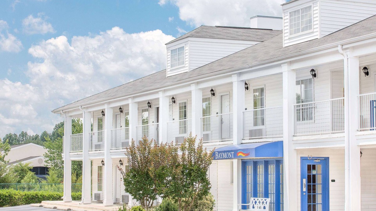 Roanoke Rapids Hotel | Baymont by Wyndham Roanoke Rapids