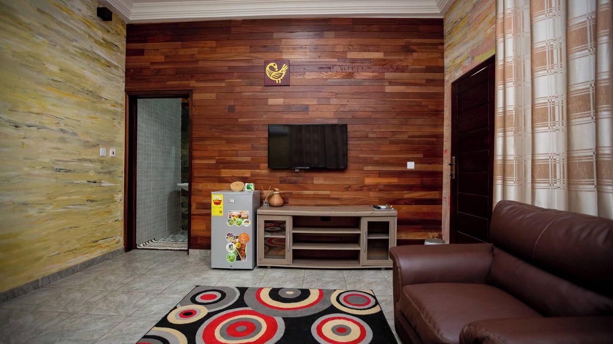 Koforidua Bed & Breakfast | Bays Villa