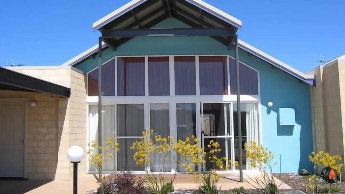 Collingwood Park Villa | Bayside at Middleton - 100M to beach