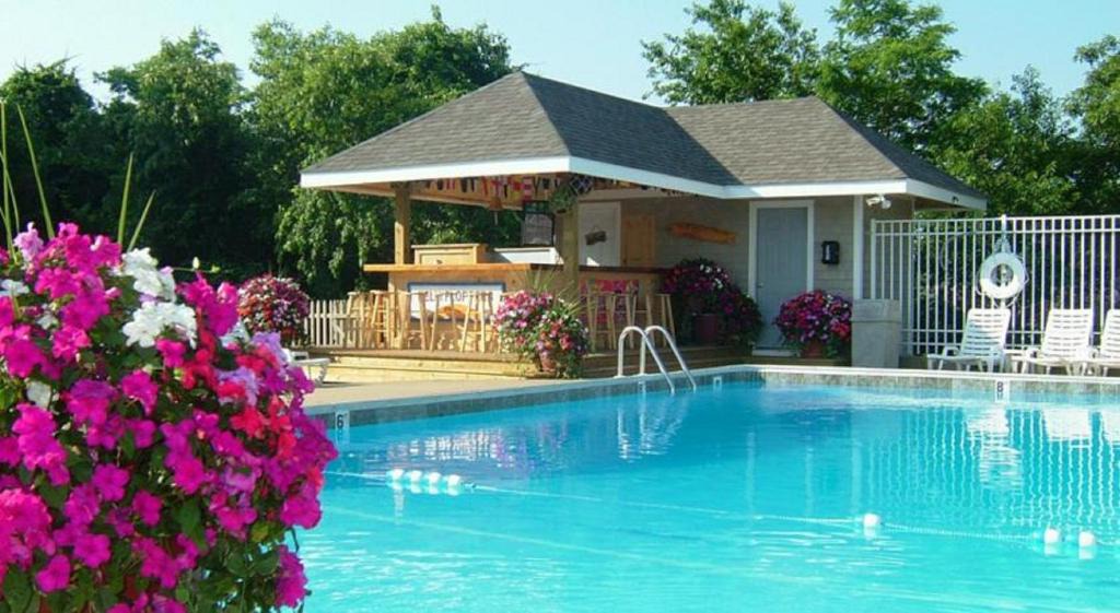 West Yarmouth Hotel | Bayside Resort Hotel