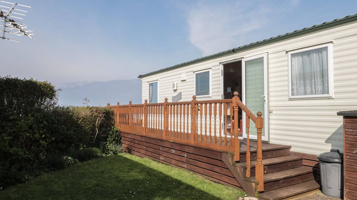 Fiddington Cottage | BAYVIEW 23, pet friendly, country holiday cottage in West Quantoxhead