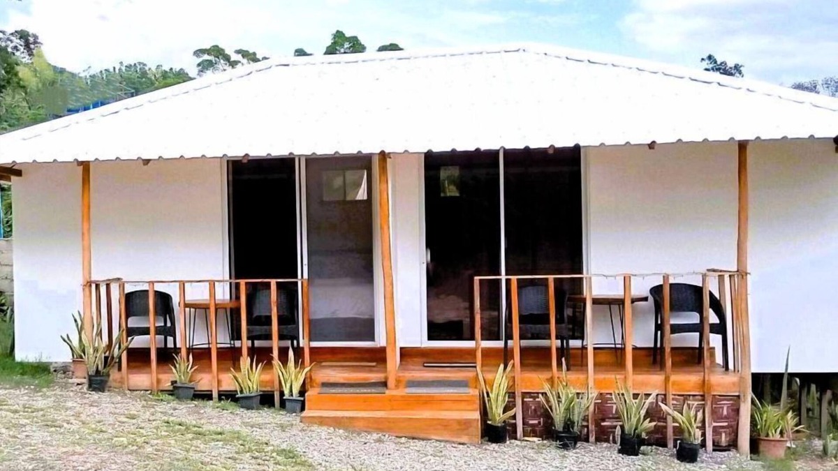 Sipalay Hotel | Bayview Cabin Retreat