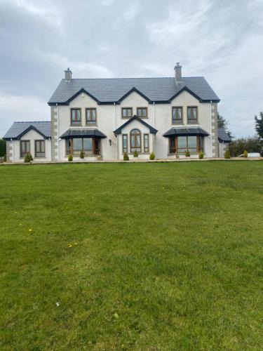 Dunkineely Bed & Breakfast | Bayview Guest House