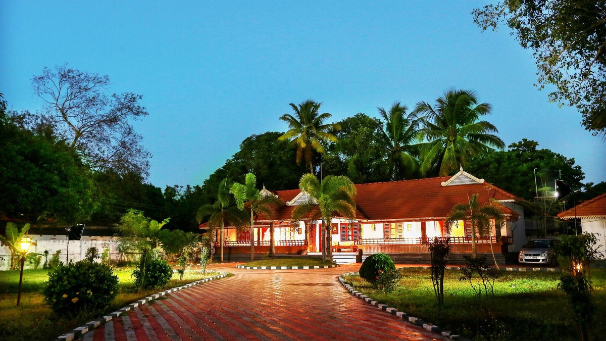 Sea View Ward House | Baywatch Beach Resort