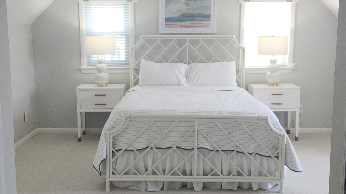Colonial Beach House | Baywatch Waterfront 3 BR 2.5 BA House Sunset Views and Outdoor Living Spaces