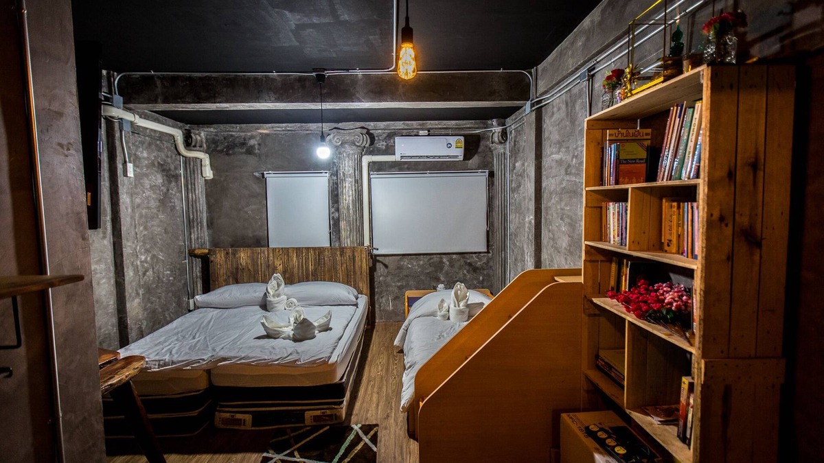 Wong Sawang House | BB Wong Sawang/5BR/6BATH/2 min MRT