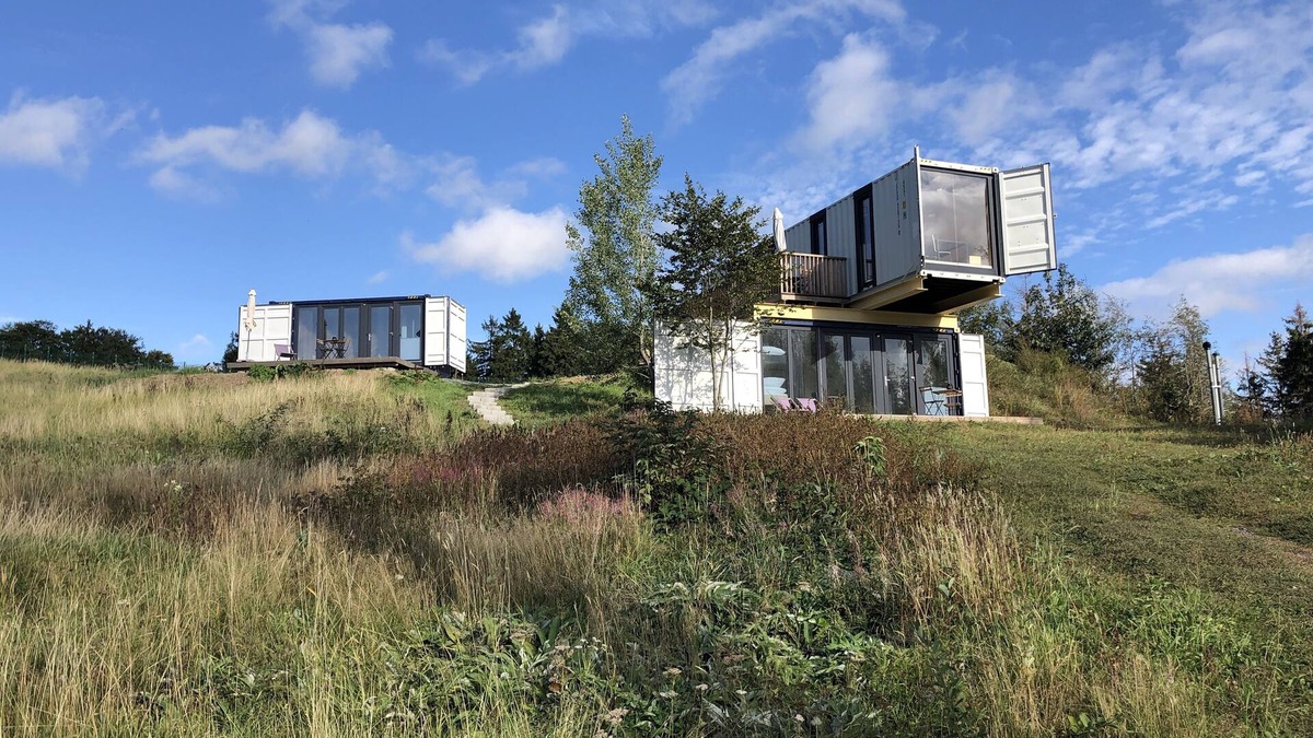 Schoeneck House | BBERGHEIM Container Lofts, tiny house "Flow" holidays in a sea container!