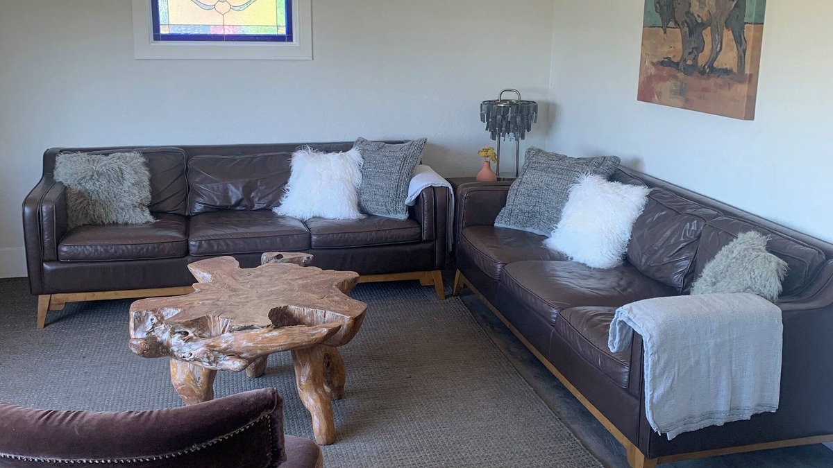 Langley House | BBQ's and Mountain Views