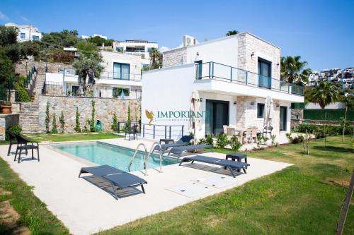 Koyunbaba Villa | BD498- 4 Room Villa with Private Pool in Gumusluk