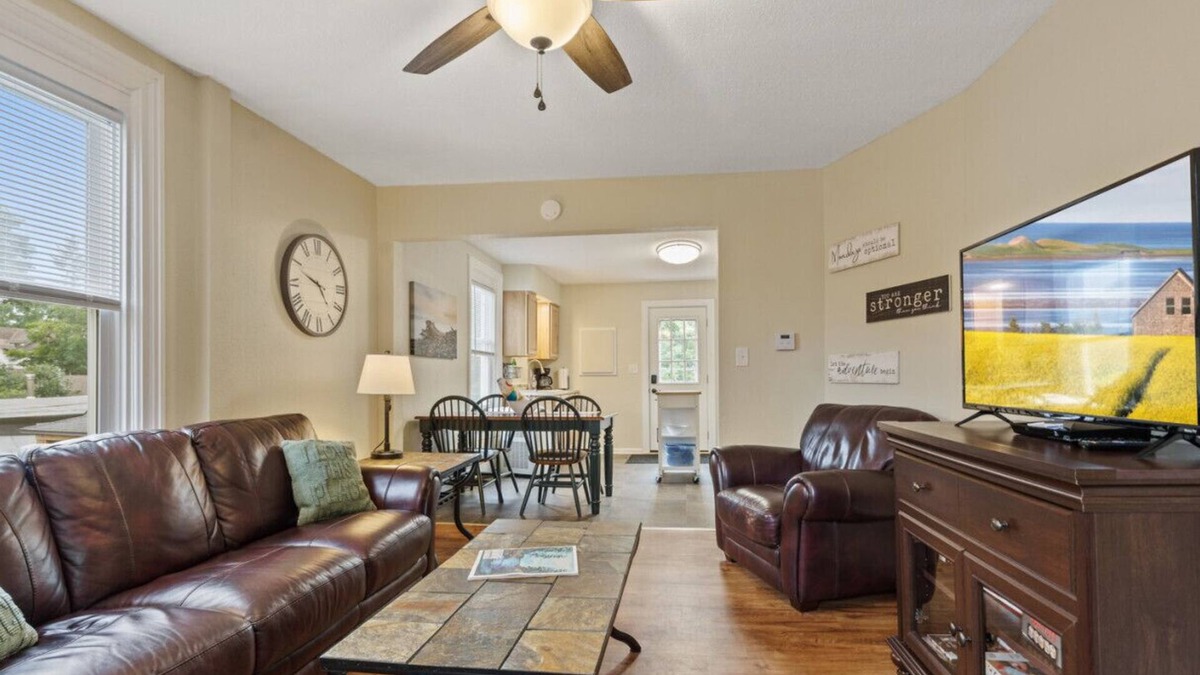 Marquette Apartment | Be a Local - Centrally Located 2BR in Downtown MQT