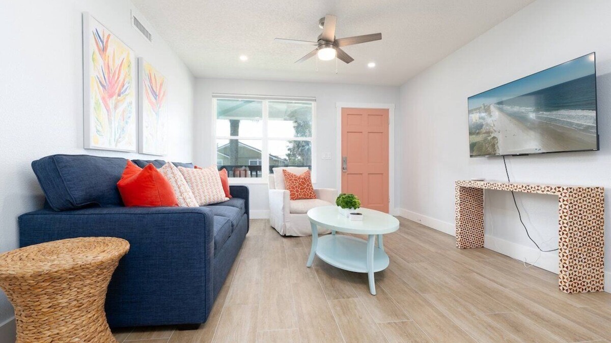 Neptune Beach House | Be A Nomad | Margaret House | 2blks from the Bch