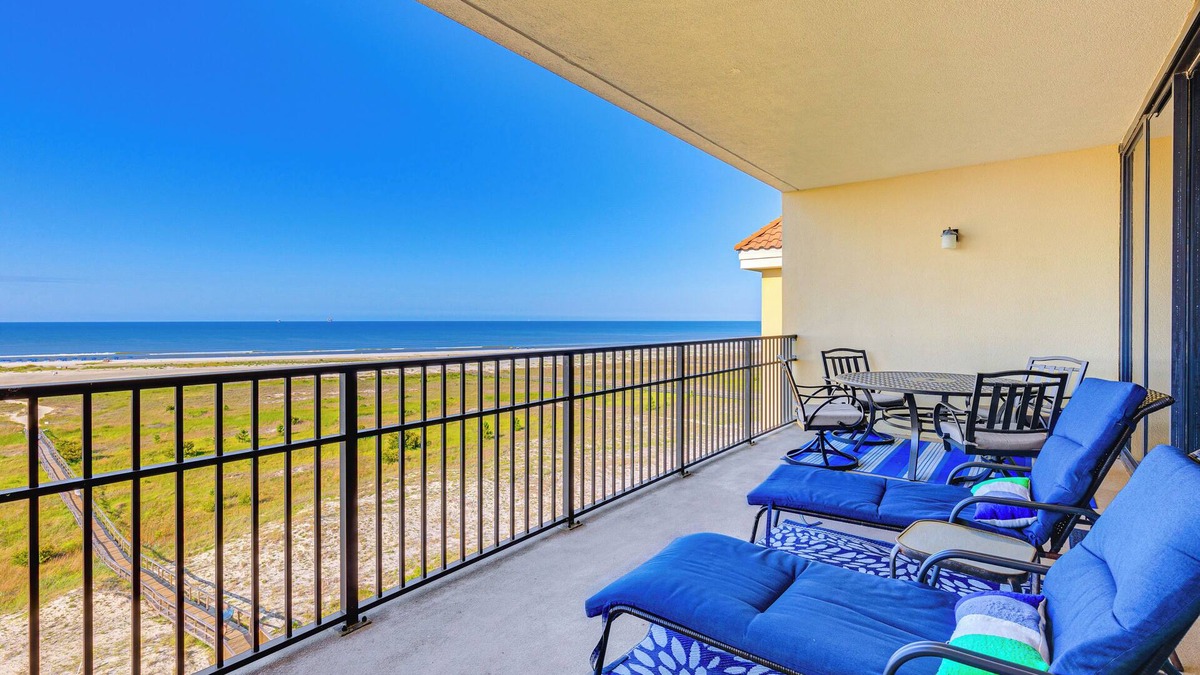 Dauphin Island Condo | Beach Access & Views: Dauphin Island Condo