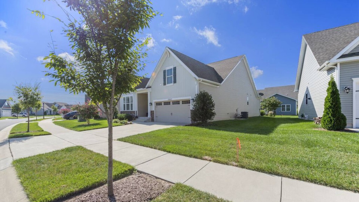 Millville House | Beach Blessings - 3BR charmer in Bishops Landing