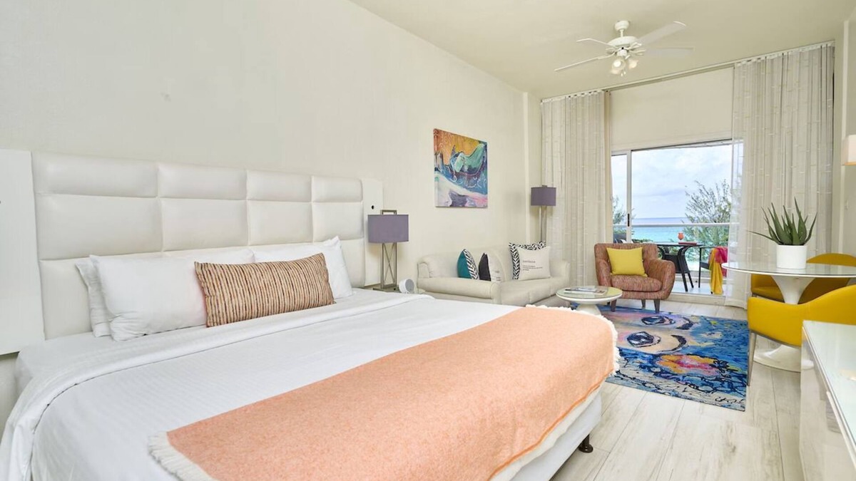 Blue Waters Hotel | Beach Break in Rockley Beach! Two Comfortable Suites, Pool, Free Breakfast!