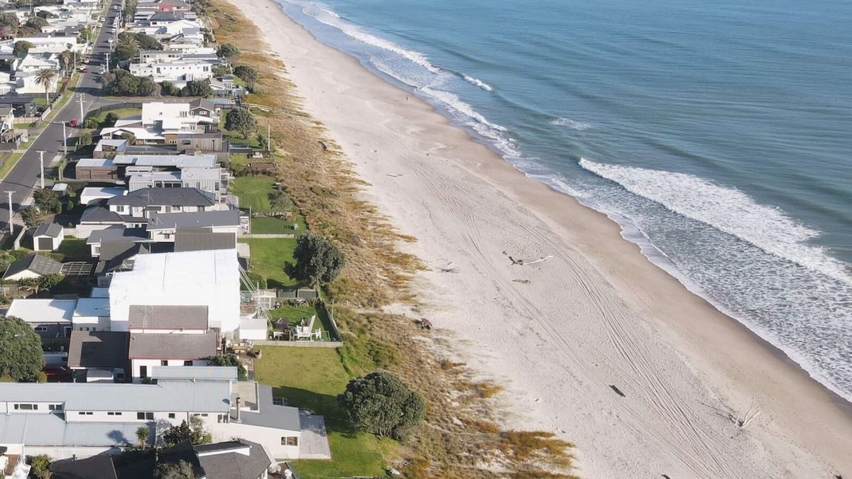 Papamoa Beach House | Beach Break Papamoa-Beachfront