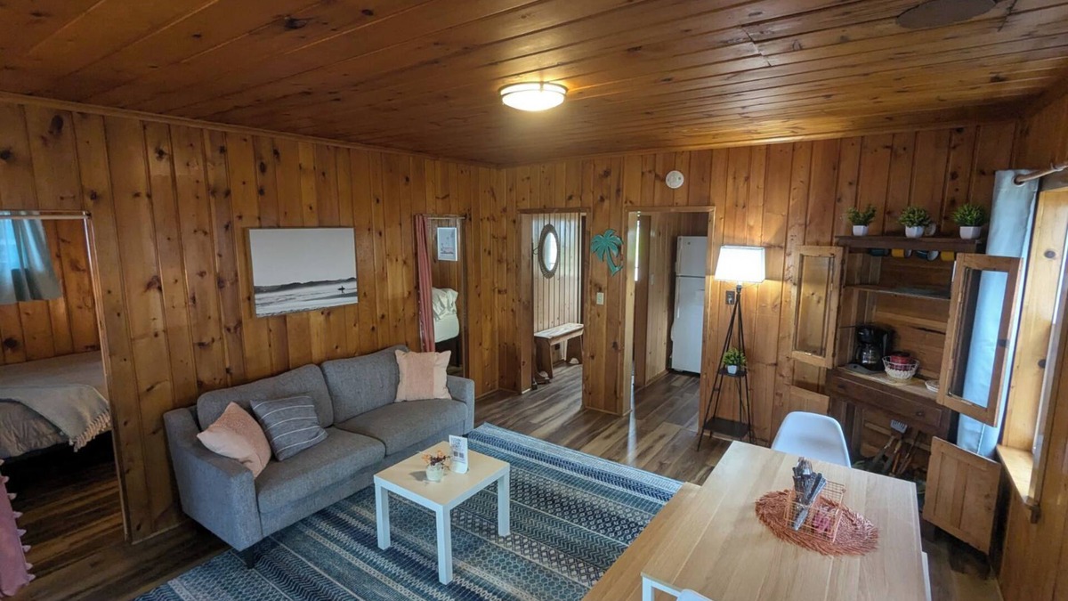 Prudenville House | Beach Bungalow - Cabin #1